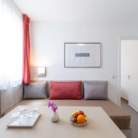 Trio Apartment Hotel Berlin Отели рядом с достопримечательностью «Каульсдорф»