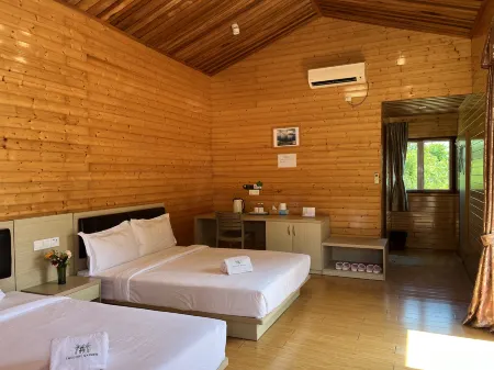 Coconut Garden Resort Отели рядом с достопримечательностью «Semporna Ocean Tourism Centre»