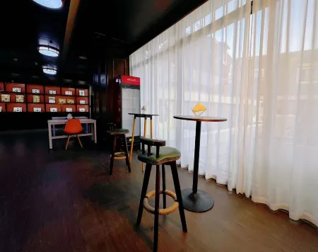 ChengDe Sophia Hotel (Li Zheng Men)