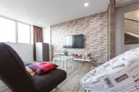 3-Bed Exec Suite RumahKu Airport Penang Hôtels à : Bayan Lepas