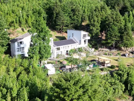 Yueguo Shanqiu Hostel Отели рядом с достопримечательностью «Taihuyuan Scenic Area»