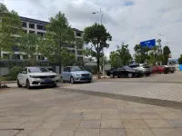Xinyuege Hotel - Bãi đậu xe