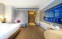 Lavande Hotel (Wuhan Xianggang Road Subway Station Ertong Yiyuan) Hotels near LIANG PIN PU ZI NA HU WU DIAN