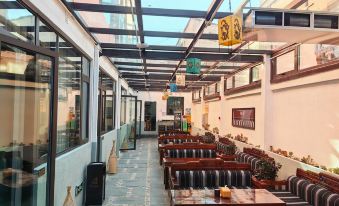 Qiongjila·Palace Riverside Courtyard (Potala Palace Branch)