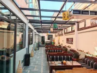 Qiongjila·Palace Riverside Courtyard (Potala Palace Branch)