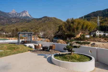 Qingfeng B&B Tianxian Gorge Scenic Area Store Отели рядом с достопримечательностью «Tianzhu Mountain Ropeway»