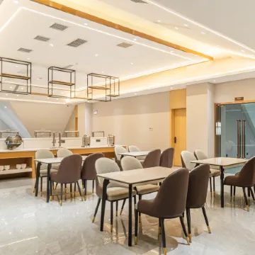 Super 8-Yue Hotel (Kashgar International Auto CityBranch)