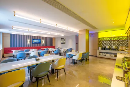 WhiteMagnoliaHotel (ShijiazhuangBethuneInternationalPeaceHospital54thInstituteLivingAreaBranch) Отели рядом с достопримечательностью «Shijiazhuang Vocational Technology Institute»