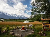 MOUNTAIN SPRING RESORT Hotels in Yulong