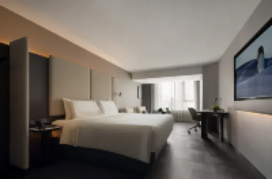 西安鐘鼓樓永寧門地鐵站亞朵飯店