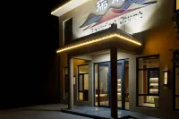 Secluded Court · Ruicheng Homestay (Mingsha Mountain and Crescent Spring)