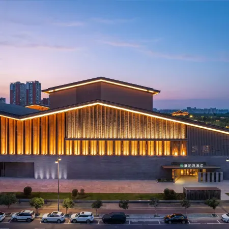 Jingbo Bay Hotel (Luoyang Longmen Avenue Municipal Government New District Branch)