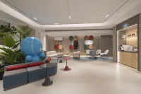 Home Inn Hotel (Yi Hongcun Scenic Area) - parking