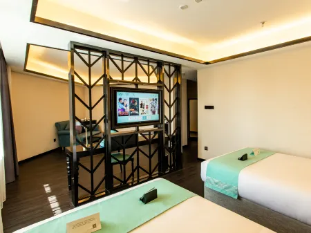 Xana Hotelle Hotel (Shenyang Railway Station Medical University First Hospital)