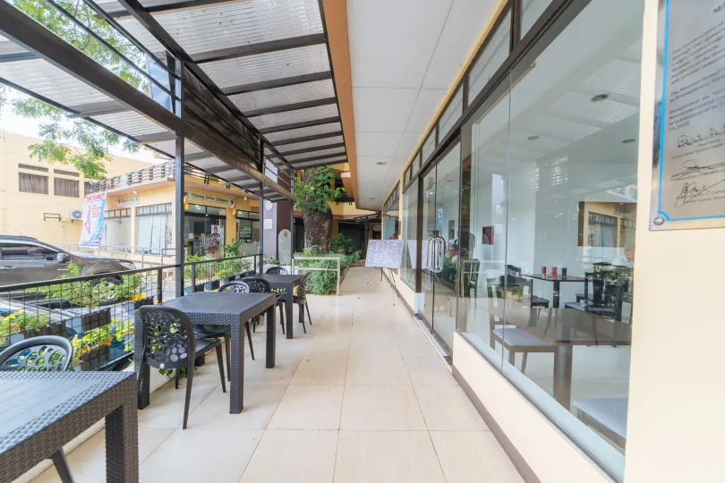 Arzo Hotel Grand Lodge