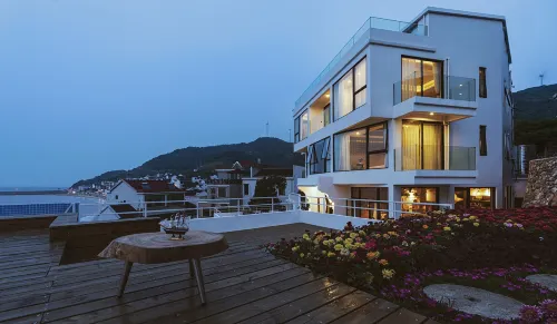 Sea Village Pure Self Hotel