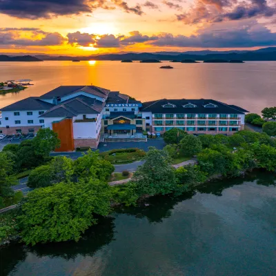 Star Island Impression Holiday Hotel Hotels near Moonlight Island
