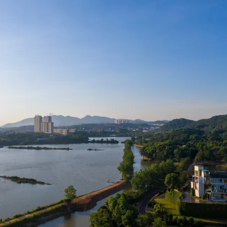 Yueyang Huajian Fengqi Homestay (Dongting Lake Chinese Giant Panda Garden)