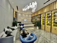 VYLUK Hotel
