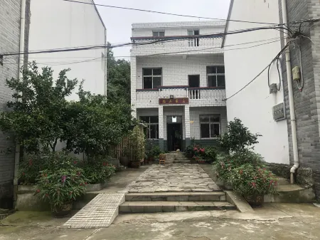 Zhangjie Farm Отели рядом с достопримечательностью «Hubei Ming and Qing Dynasties Ancient Architecture Museum»