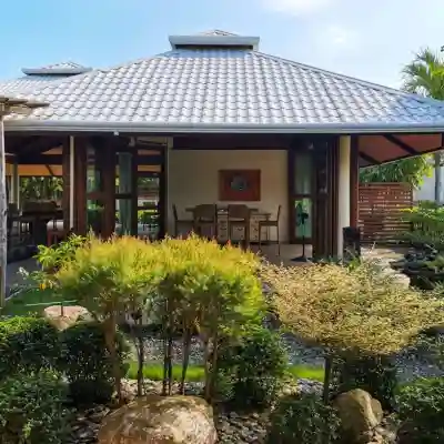 Almont Inland Resort Hotel Exterior