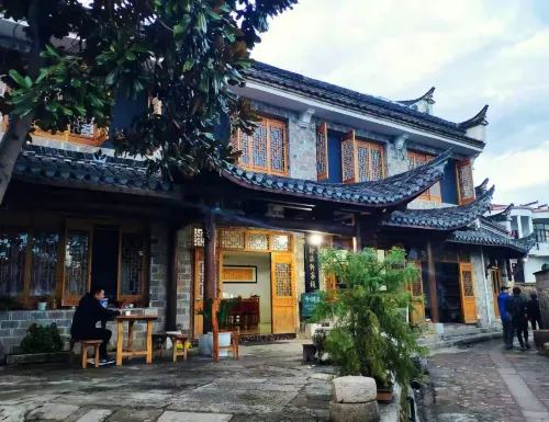 Liulangxuan Inn