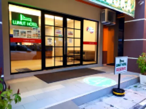 ルムット ホテル マリーナ・アイランド周辺のホテル