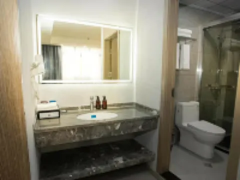 Hefeng Express Hotel Hotel di Hefeng