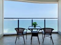 南澳青澳湾海悦假日公寓 - 180度海景大床房带露天阳台