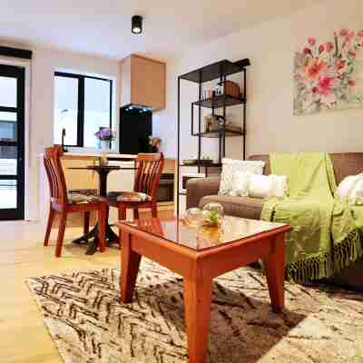 The Alex Apartments Rooms