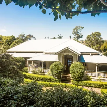 The Falls Montville Отели рядом с достопримечательностью «Mapleton Observatory»