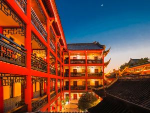 Wenjunlou Courtyard·Food Hotel (Kuanzhai Alley Tonghuimen Subway Station)