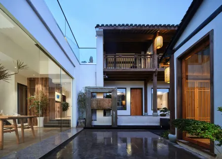 Hanling Fansu Chajing Guesthouse Отели рядом с достопримечательностью «Erlingshan Hot Spring»