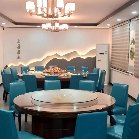 Jingpo Lake Na Shan Na Lake Resort Hotel