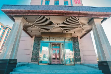 Da'an Party School Hotel Отели рядом с достопримечательностью «Daan Nenjiang Bay National Wetland Park - Laokan Zi»