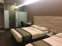 Hotel Austin Paradise - Taman Pulai Utama
