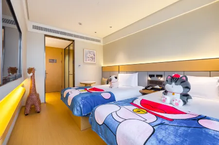 Waitan 333 Hotel (Nanjing East Road Subway Station)
