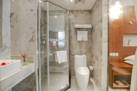 Guangzhou Jiulong Hotel (Luodian Minzu Middle School Branch) Отели рядом с достопримечательностью «Moon Bay Health and Wellness Resort»