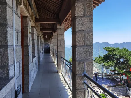 Mount Hua East Peak Hotel