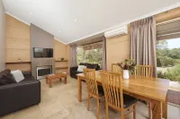 Eight Willows Retreat