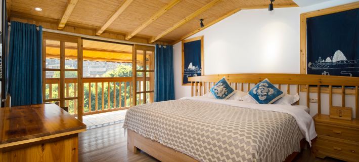 Liping Waterfront Zhaoxing Theme Hotel (Zhaoxing Dong Village) Ξενοδοχεία στην πόλη Λίπινγκ