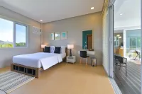 One Hagdan Villas Hotels near Friday Beach