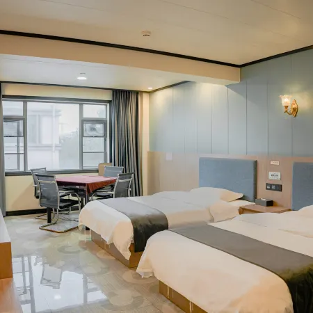 Xiuwen Jinjiang Hotel