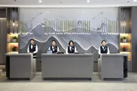 훠산 난웨 탕취안 호텔