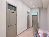 Meteor Esports Hotel (Pedestrian Street Store) Hotels in Qitaihe