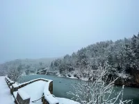 the Lishan Bright Moon Hotel - Mountain view