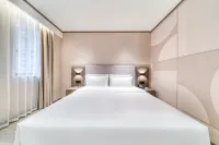 HanTing Hotel (Wenzhou Yongjia Oubei Baoyi Dasha) Hotels in Wenzhou