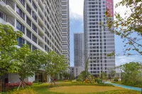 Haifeng Yunhai Apartment (Shenzhen Greenland Center Branch) Hotels near Riyue Lake Ecological and Cultural Tourism Resort