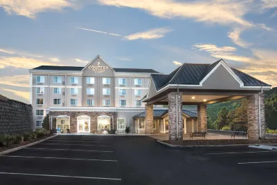 Country Inn & Suites by Radisson Asheville Downtown Tunnel Road Hotels near blue goldsmiths