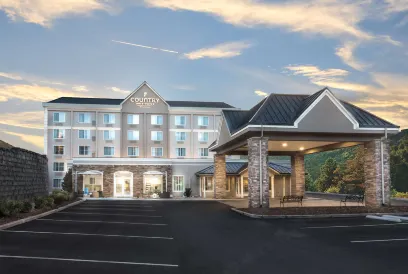 Country Inn & Suites by Radisson Asheville Downtown Tunnel Road